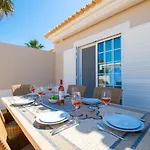 Perola - Stunning 3-bedroom Villa *