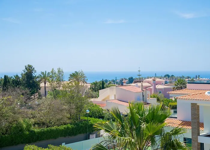 Perola - Stunning 3-bedroom Villa
