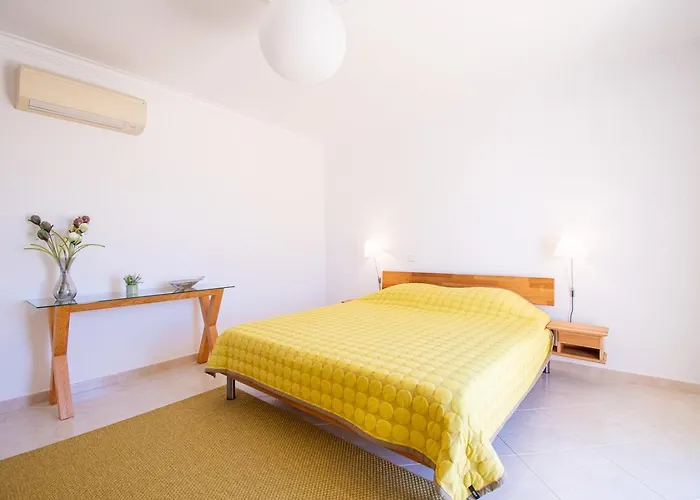 Villa Perola - Stunning 3-bedroom *