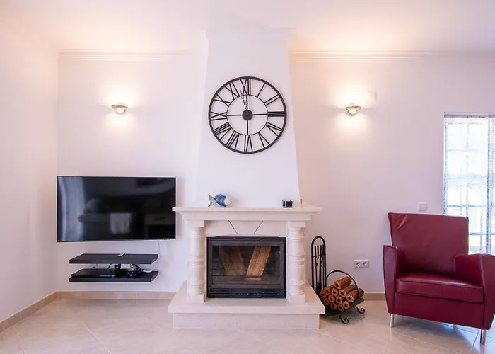 Villa Perola - Stunning 3-bedroom Carvoeiro