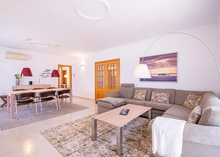 Perola - Stunning 3-bedroom Carvoeiro