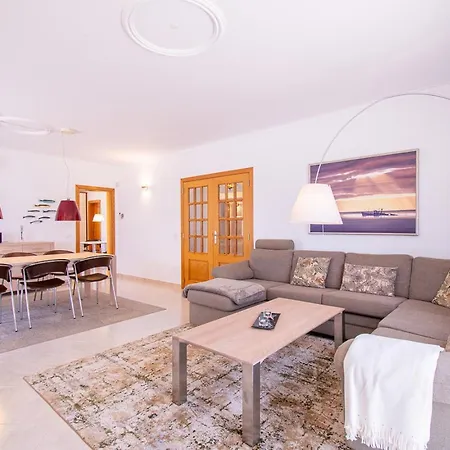 Perola - Stunning 3-bedroom كارفويرو